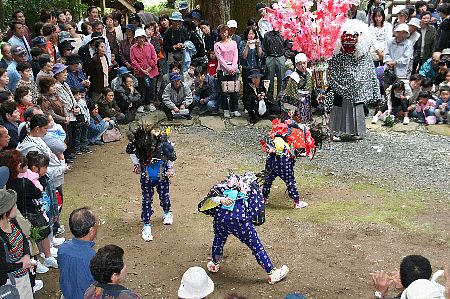 論田の獅子舞